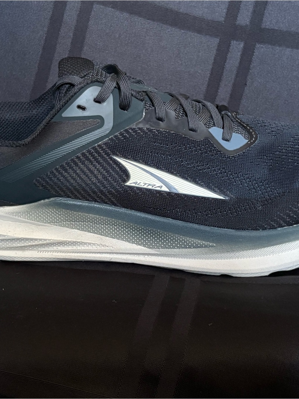 Altra Torin 8 Mens Size:9.5 Black White Athletic Running Shoes (NO INSOLES)